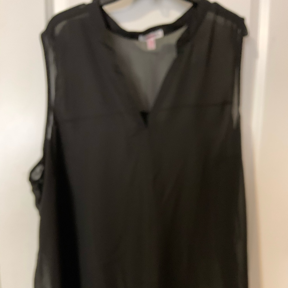 Bongo plus Black sheer sleeveless v neck blouse